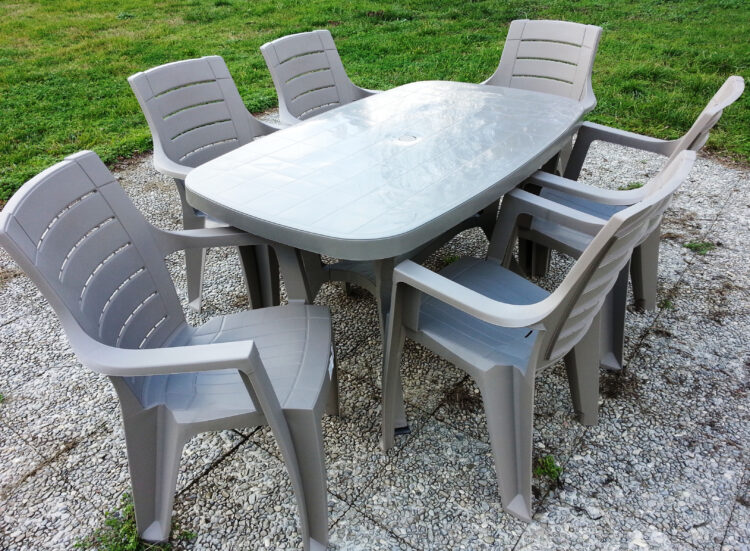 TAVOLO C/INCROCIO 'CLEOPATRA' CM 136X82 TORT.